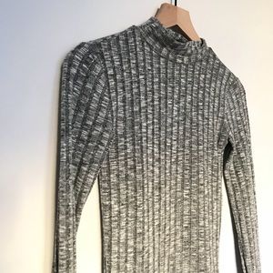 Prince & Fox Ribbed Cropped Sweater ❄️